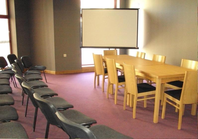 Universal Hotel Dupnica Zewnętrze zdjęcie